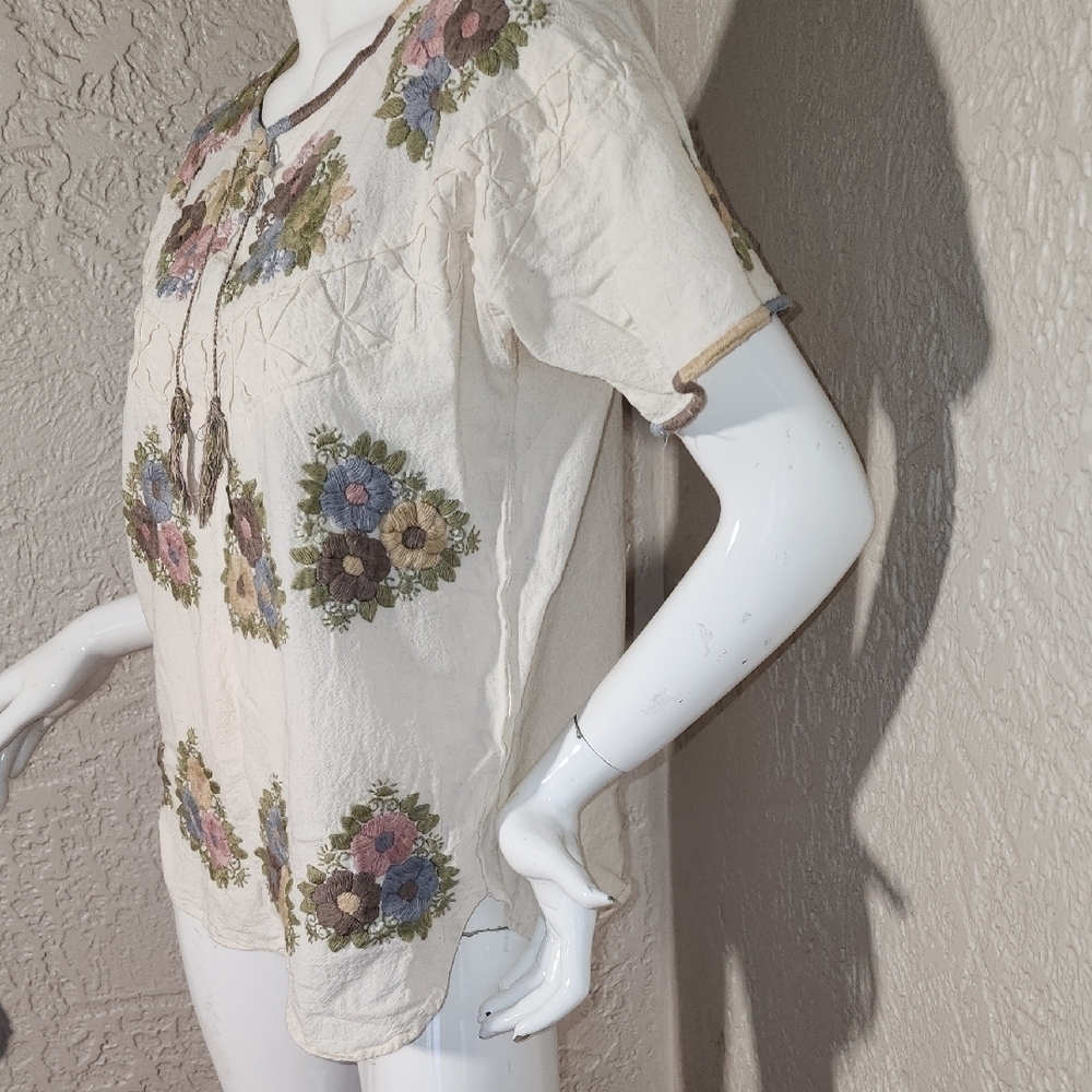 Cream Puff Sleeve Embellished Blouse with Tie . From Mexico Hand Made - Picture 6 of 9